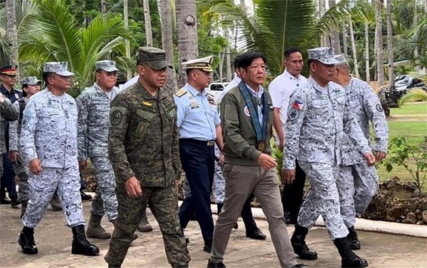 易宝配资 菲军方是否政变？总参摊牌，老杜在军队埋的雷，或被马科斯给挖了